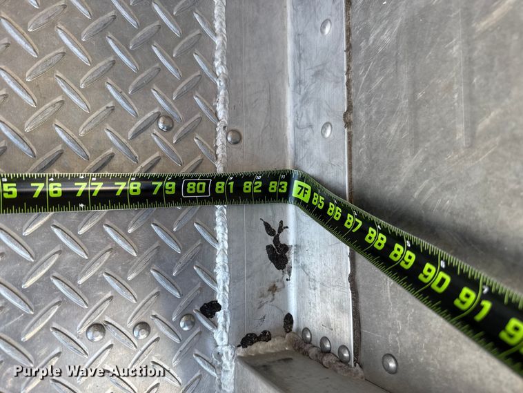 image for item ES5986 2021 Wilson PSGN-5724T livestock trailer