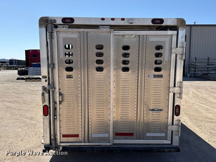 image for item ES5987 2017 Wilson PSGN-5724T livestock trailer