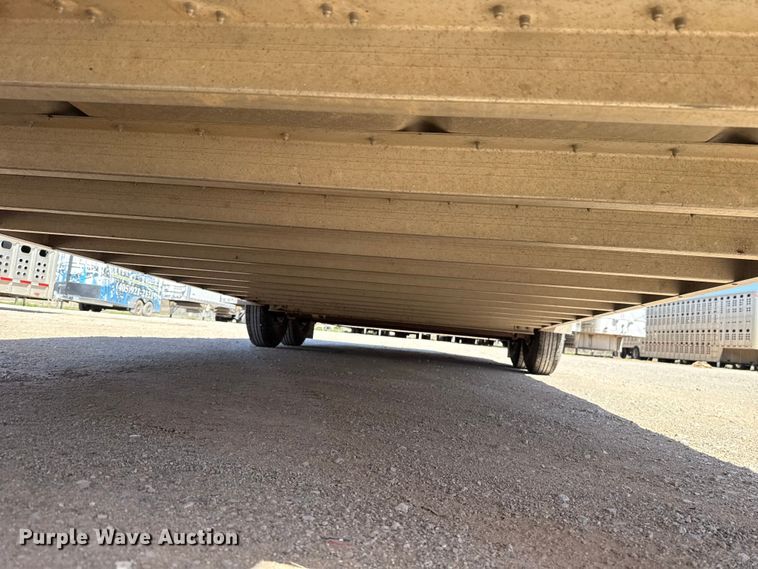 image for item ES5987 2017 Wilson PSGN-5724T livestock trailer