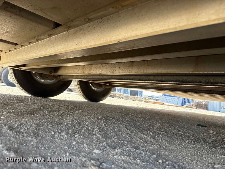 image for item ES5987 2017 Wilson PSGN-5724T livestock trailer