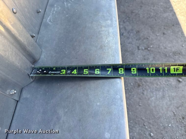 image for item ES5987 2017 Wilson PSGN-5724T livestock trailer