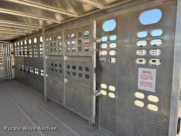 image for item ES5987 2017 Wilson PSGN-5724T livestock trailer