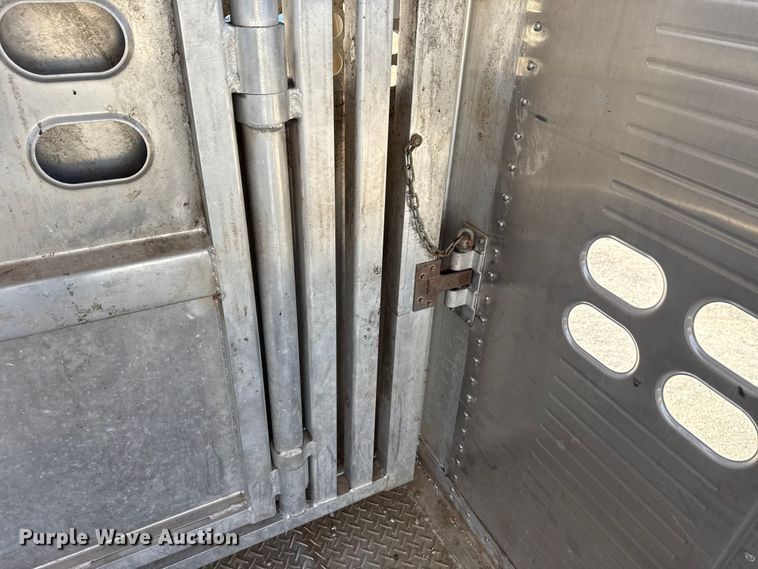 image for item ES5987 2017 Wilson PSGN-5724T livestock trailer