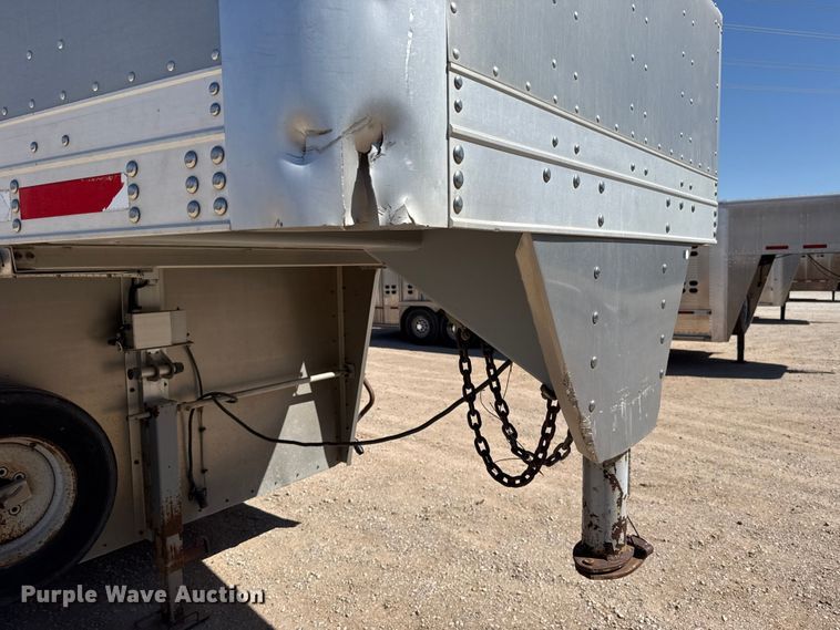 image for item ES5988 2011 EBY Ruff Neck livestock trailer