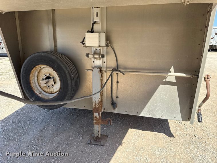 image for item ES5988 2011 EBY Ruff Neck livestock trailer