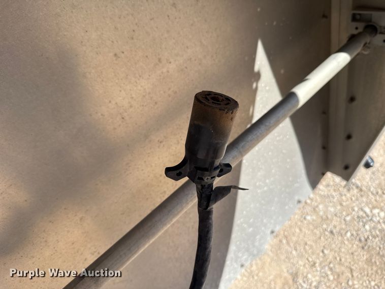 image for item ES5988 2011 EBY Ruff Neck livestock trailer