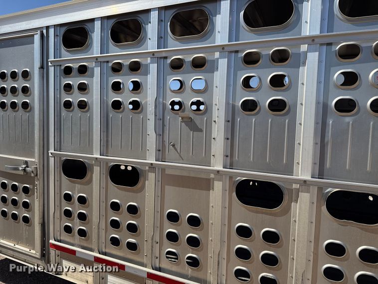 image for item ES5988 2011 EBY Ruff Neck livestock trailer