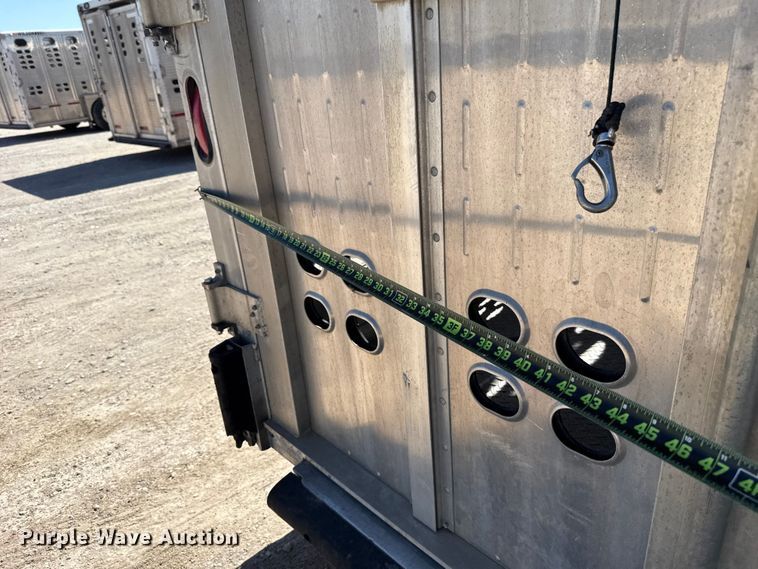 image for item ES5988 2011 EBY Ruff Neck livestock trailer