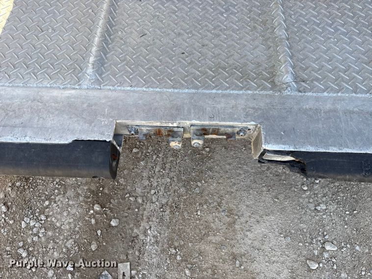 image for item ES5988 2011 EBY Ruff Neck livestock trailer