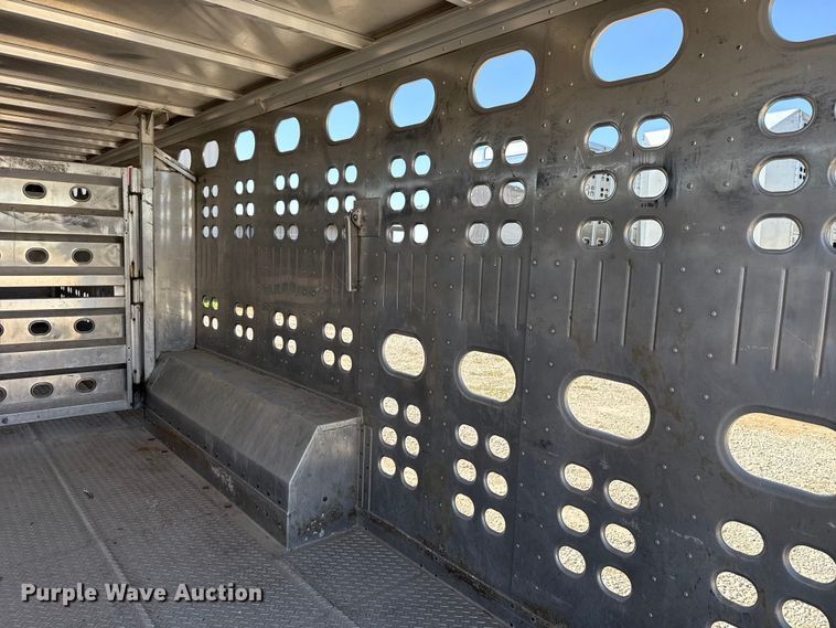 image for item ES5988 2011 EBY Ruff Neck livestock trailer