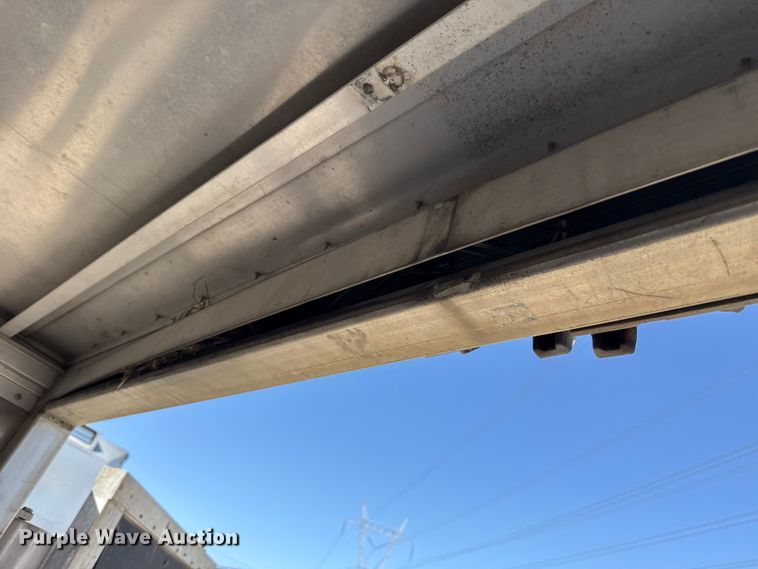 image for item ES5988 2011 EBY Ruff Neck livestock trailer