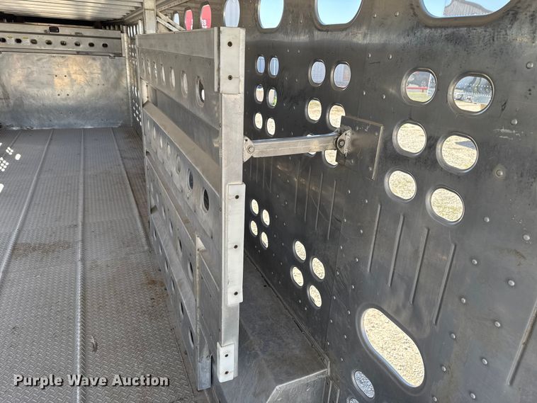 image for item ES5988 2011 EBY Ruff Neck livestock trailer