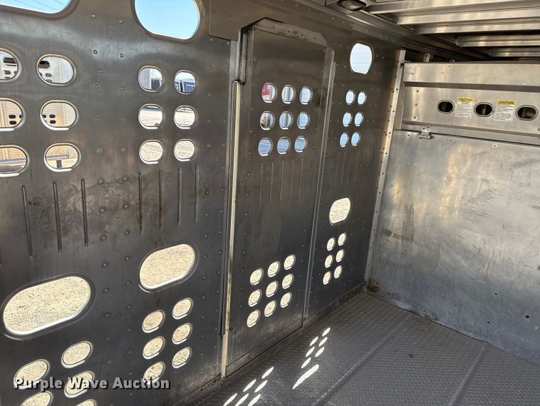 image for item ES5988 2011 EBY Ruff Neck livestock trailer