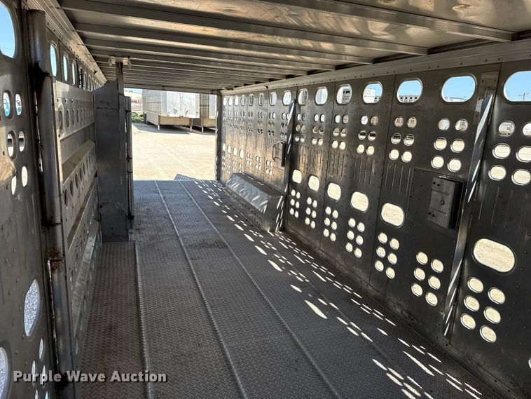 image for item ES5988 2011 EBY Ruff Neck livestock trailer