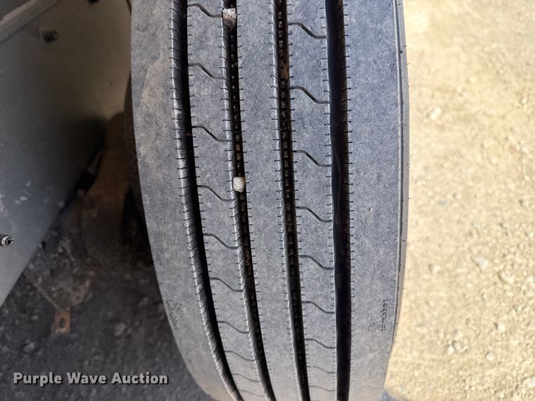 image for item ES5988 2011 EBY Ruff Neck livestock trailer