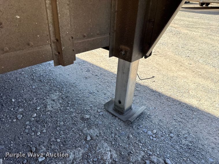 image for item ES5989 2020 Wilson PSDCL-402 livestock trailer