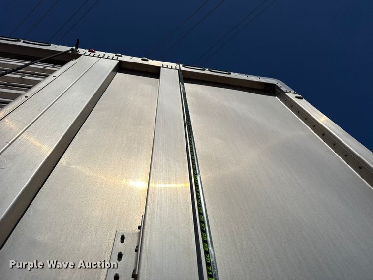 image for item ES5989 2020 Wilson PSDCL-402 livestock trailer