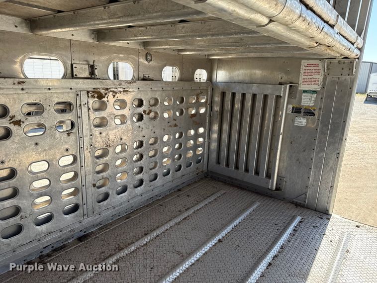 image for item ES5989 2020 Wilson PSDCL-402 livestock trailer