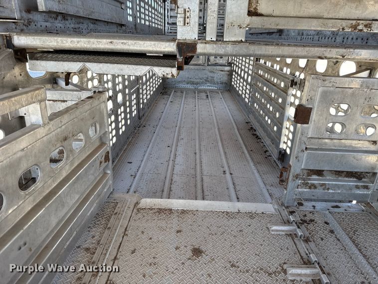 image for item ES5989 2020 Wilson PSDCL-402 livestock trailer