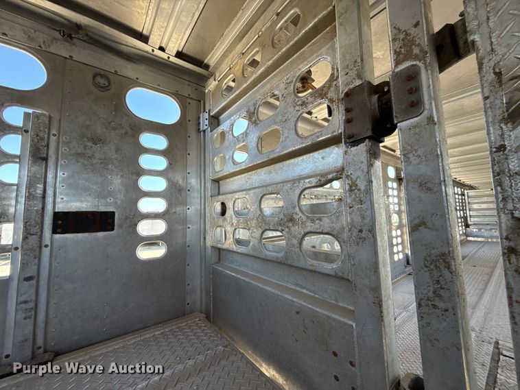 image for item ES5989 2020 Wilson PSDCL-402 livestock trailer