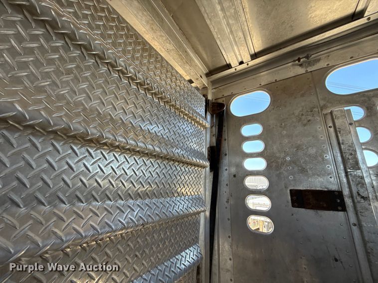 image for item ES5989 2020 Wilson PSDCL-402 livestock trailer