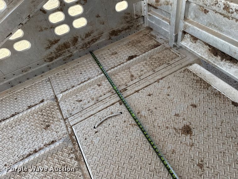 image for item ES5989 2020 Wilson PSDCL-402 livestock trailer