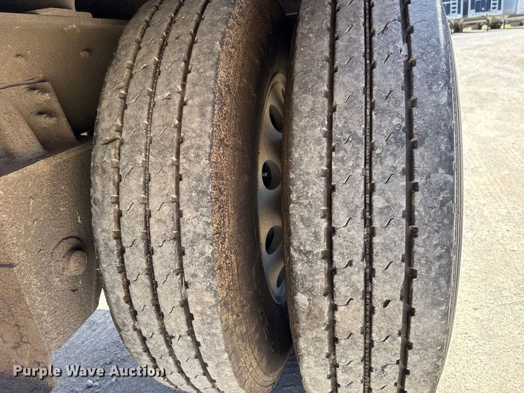 image for item ES5989 2020 Wilson PSDCL-402 livestock trailer