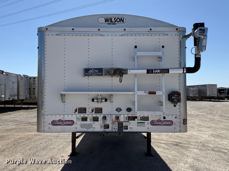 image for item ES5990 2015 Wilson DWH-500 Pace Setter grain trailer