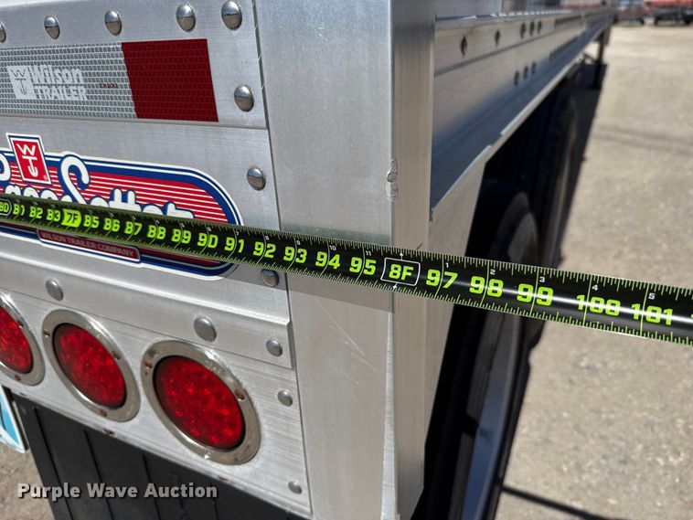 image for item ES5990 2015 Wilson DWH-500 Pace Setter grain trailer