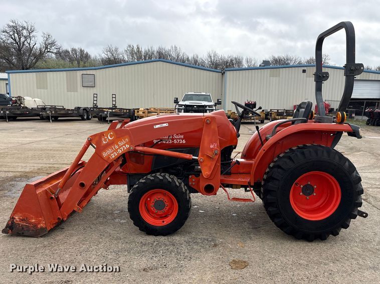image for item ES8644 Kubota L3901D MFWD tractor