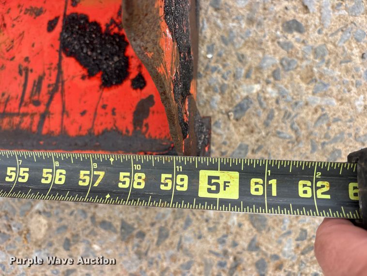 image for item ES8644 Kubota L3901D MFWD tractor