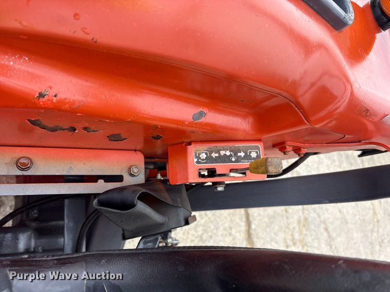 image for item ES8644 Kubota L3901D MFWD tractor