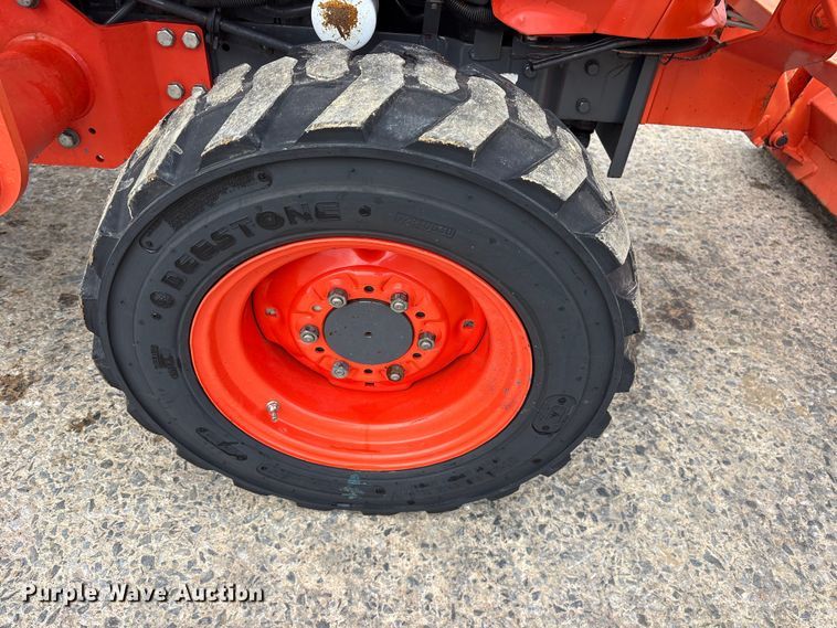 image for item ES8644 Kubota L3901D MFWD tractor