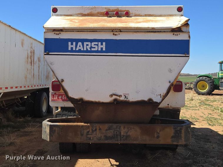 image for item ET1497 1987 Ford LN8000 feed mixer truck