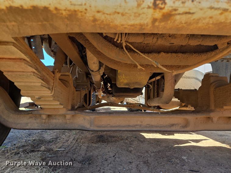 image for item ET1497 1987 Ford LN8000 feed mixer truck