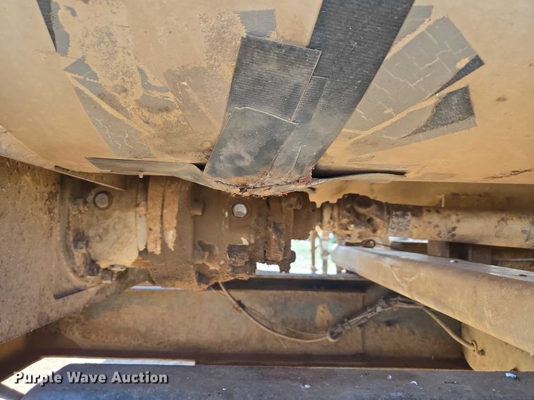 image for item ET1497 1987 Ford LN8000 feed mixer truck