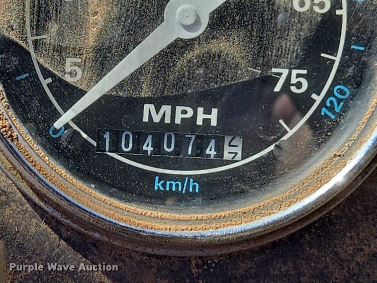 image for item ET1497 1987 Ford LN8000 feed mixer truck