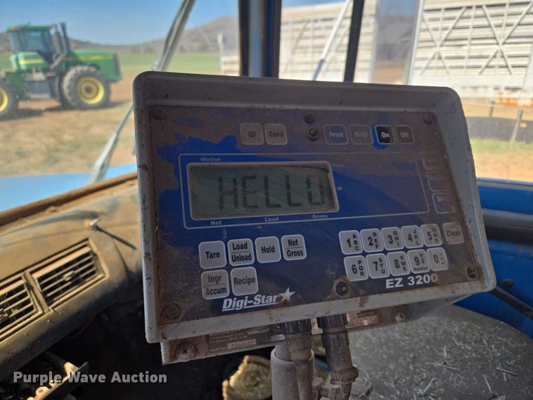 image for item ET1497 1987 Ford LN8000 feed mixer truck