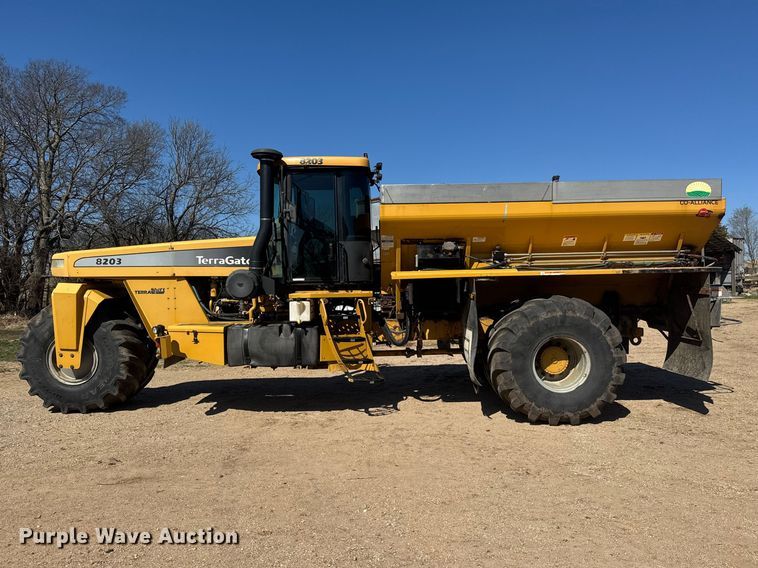 image for item ET1667 1992 TerraGator 8203 spreader