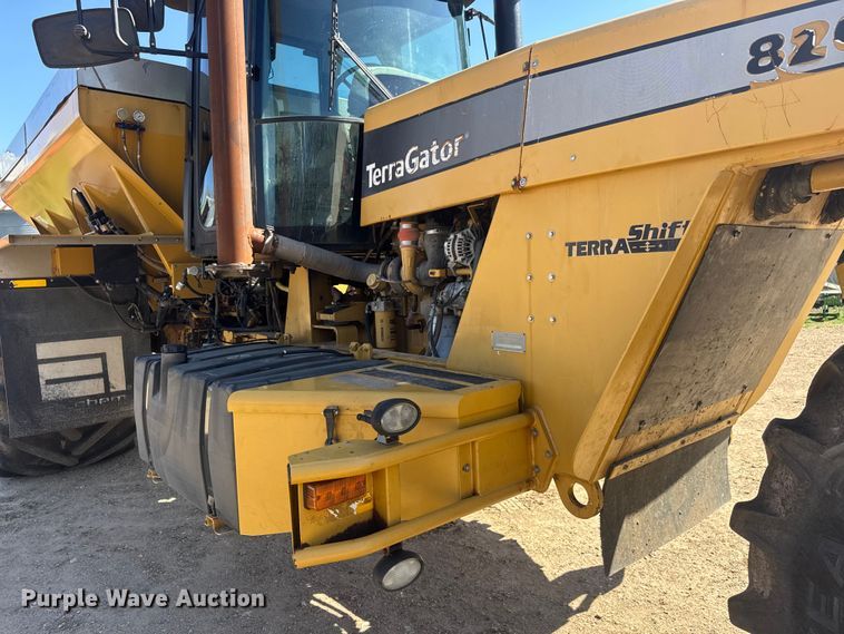 image for item ET1667 1992 TerraGator 8203 spreader