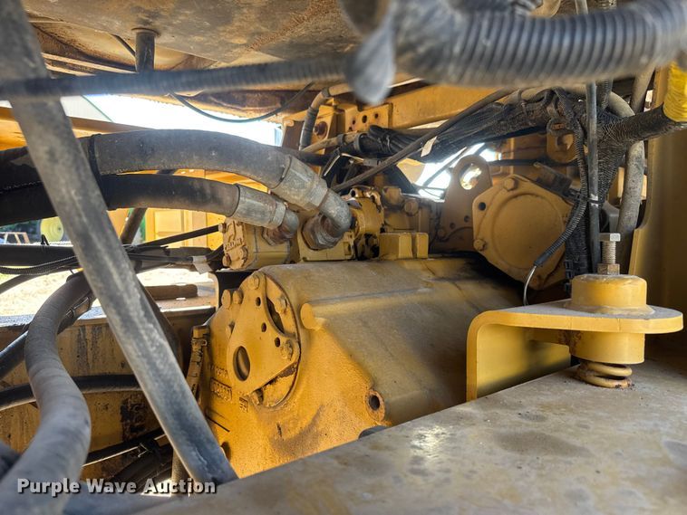 image for item ET1667 1992 TerraGator 8203 spreader