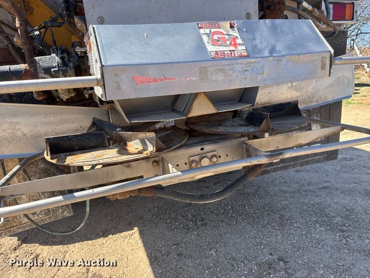 image for item ET1667 1992 TerraGator 8203 spreader