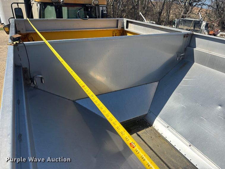 image for item ET1667 1992 TerraGator 8203 spreader