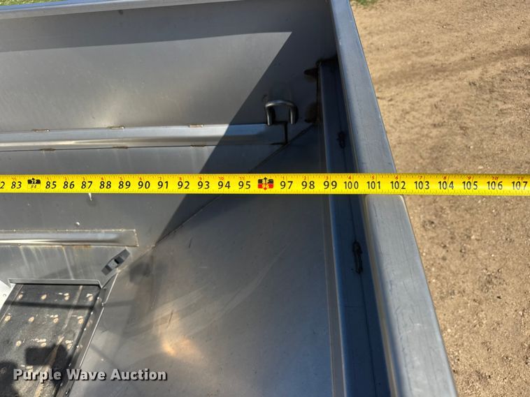 image for item ET1667 1992 TerraGator 8203 spreader