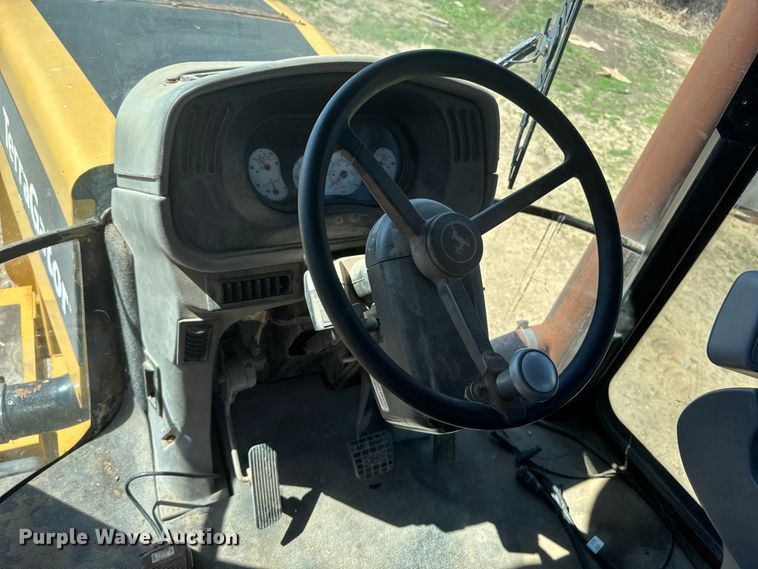 image for item ET1667 1992 TerraGator 8203 spreader