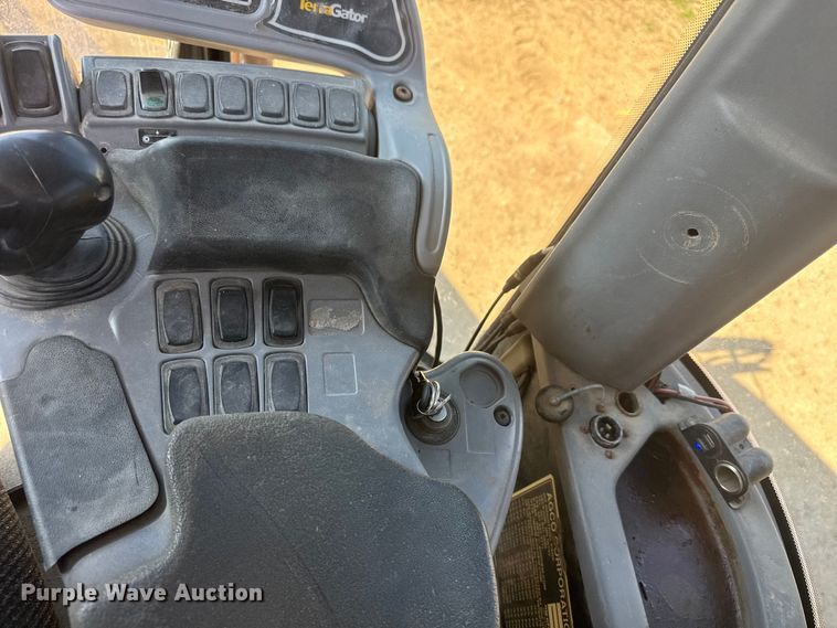 image for item ET1667 1992 TerraGator 8203 spreader