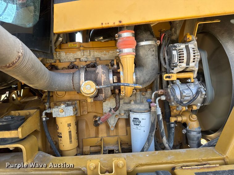 image for item ET1667 1992 TerraGator 8203 spreader