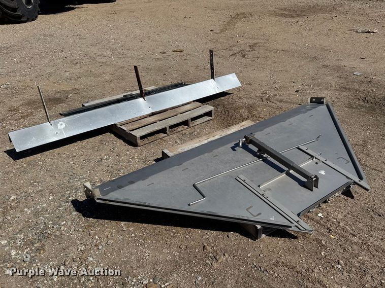 image for item ET1667 1992 TerraGator 8203 spreader