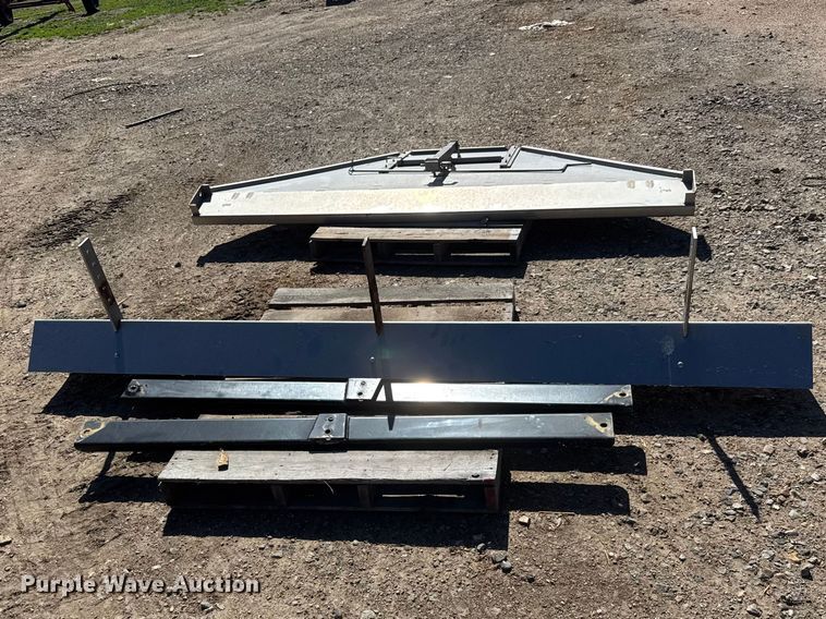 image for item ET1667 1992 TerraGator 8203 spreader