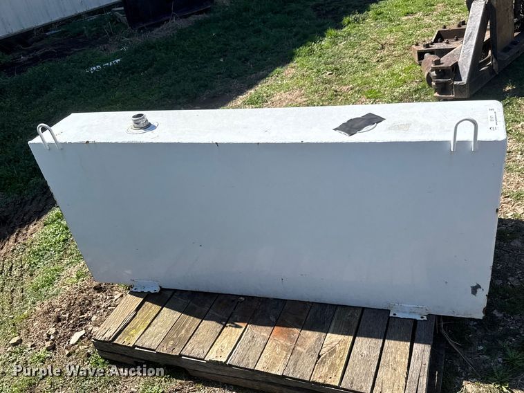 image for item ET1671 Auxiliary fuel tank